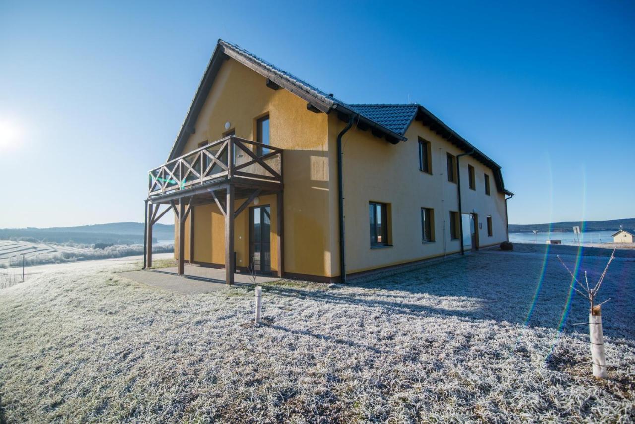 Astra Lipno Apartment Фримбурк Екстериор снимка